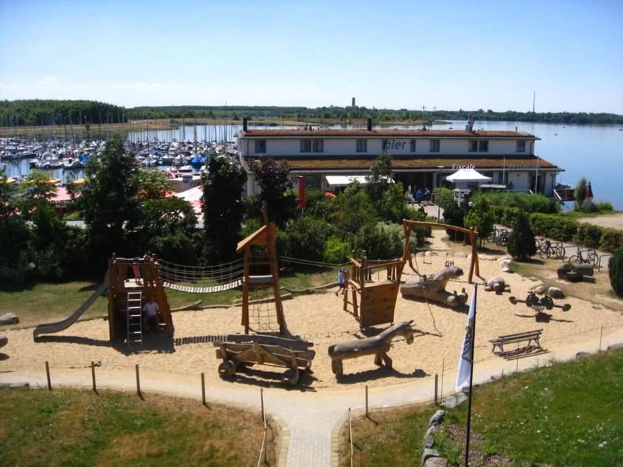 Ferienwohnungen Im Hafen Pier1 Am Cospudener See Bei Leipzig Маркклеберг Екстер'єр фото